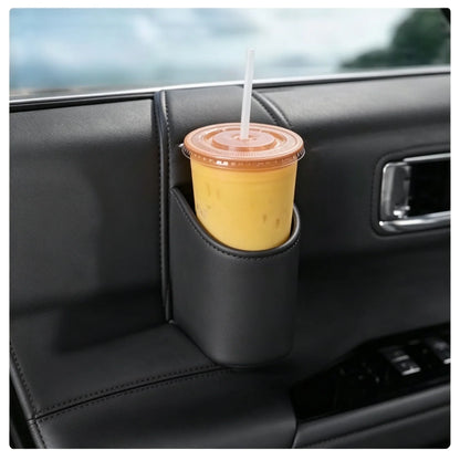 🎁💥50% RABATT!🚗🧺Leder-Getränkehalter für Autotür – Große Öffnung, Clip-Befestigung & robustes PU-Leder – Sicherer Halt für Getränke & Handy ✨