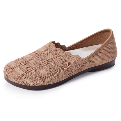 👟Atmungsaktive Strick-Freizeitschuhe für Damen✨ Atmungsaktives Strickmaterial hält die Füße kühl und komfortabel; flexible PVC-Sohle, bequem auch für lange Spaziergänge🚶