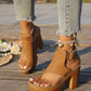 👡50 % RABATT✨ Sandalen mit offenem Zehenbereich und klobigem Absatz | Stabiler Absatz · Atmungsaktives, durchbrochenes Design · Verstellbare Fesselriemen · Rutschfeste Gummisohle · Vielseitiger Sommerlook