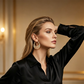 💛 JETZT 50 % RABATT! 🌙 Vergoldete Halbmond-Creolen mit Emaille-Blumen – Zarter, blumiger Charme & perfekt für den eleganten Alltag oder als Geschenk 🌸