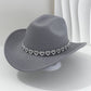 🤠 JETZT 50 % RABATT! 💖 Damen-Cowboyhut mit Strass-Herz – Eleganter Fedora im französischen Jazz-Stil – Glitzernde Details, leicht und größenverstellbar – perfekt für Festivals, Partys oder einen schicken Sommerlook 🎶