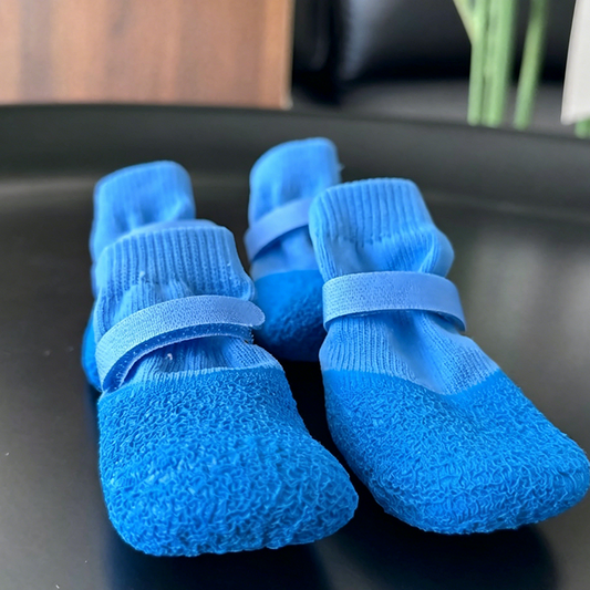 🐾 Wasserdichte und rutschfeste Schuhe für Haustiere | Strapazierfähig, hitzebeständig und salzbeständig zum Schutz der Pfoten · Strukturierter Gummi für Rutschfestigkeit und Sturzschutz